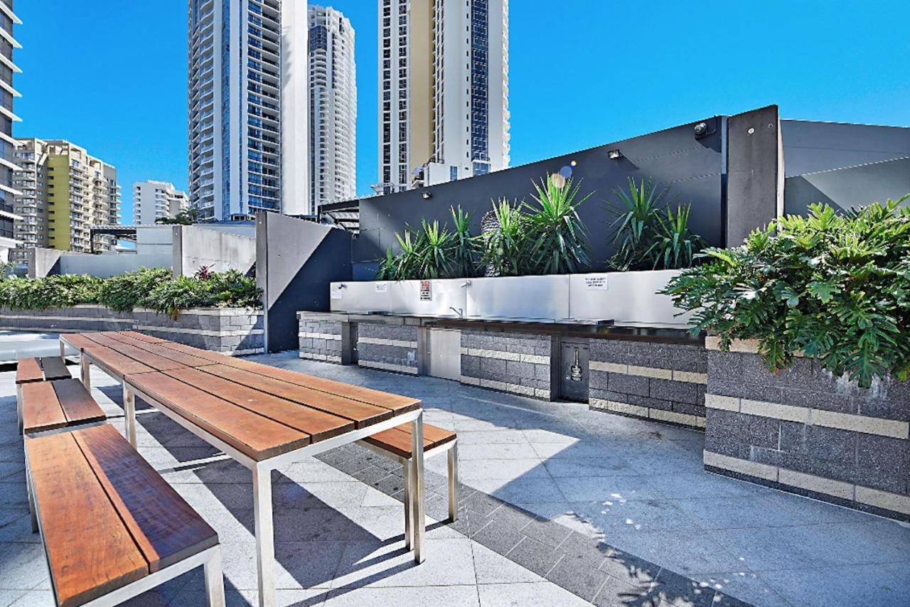 Circle On Cavill Surfers Paradise Apartments-Holiday Paradise Gold Coast Bagian luar foto
